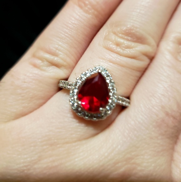 A ring - Picture 4 of 4